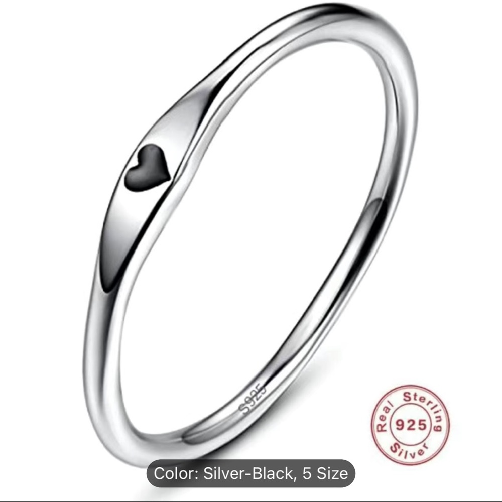 NWT 🖤 DAINTY .925 STAMPED STERLING SILVER RING WITH CARVED HEART & BOX Size 7 - Picture 4 of 12